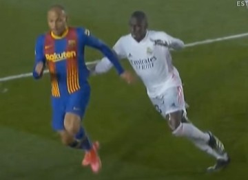 yl23455永利官网-科曼赛后坚称点球没判到底是不是耍赖？