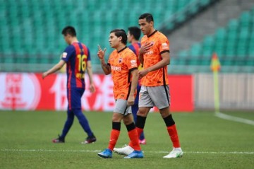 yl23455永利官网-【中超】金特罗任意球中柱AK连失良机 深足0比0青岛